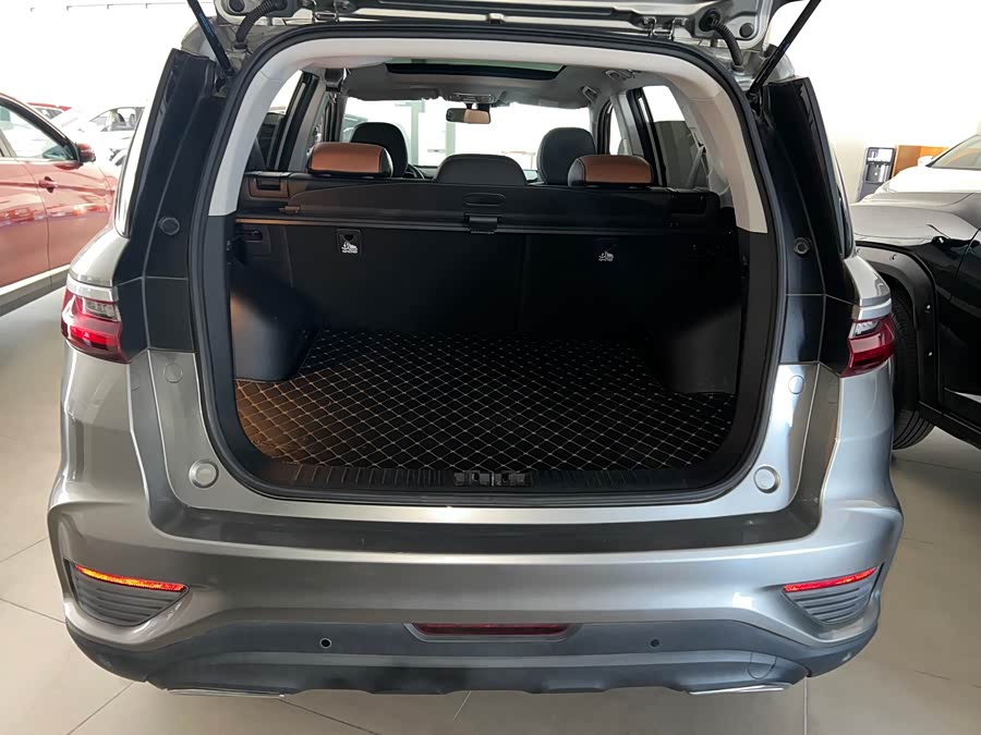 GEELY Vision X6 2020 car image #14