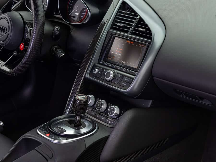 Audi R8 2013 #14 Audi R8 2013 car image #14