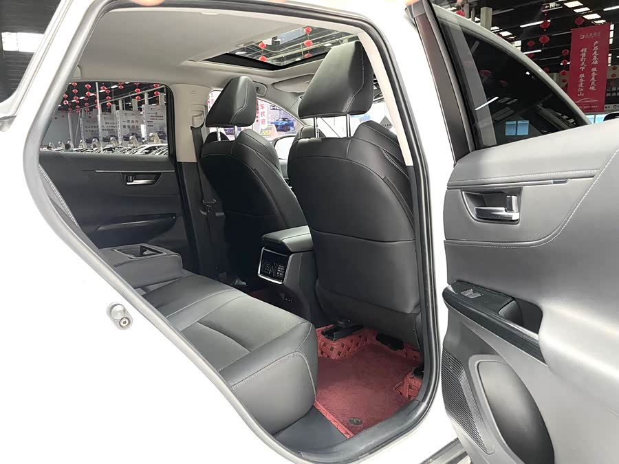 Toyota Venza 2023 car image #14