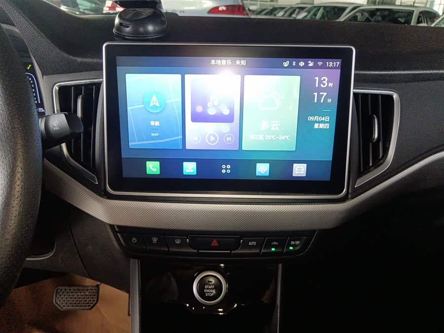 哪吒汽车 哪吒N01 2020 汽车图片 #14