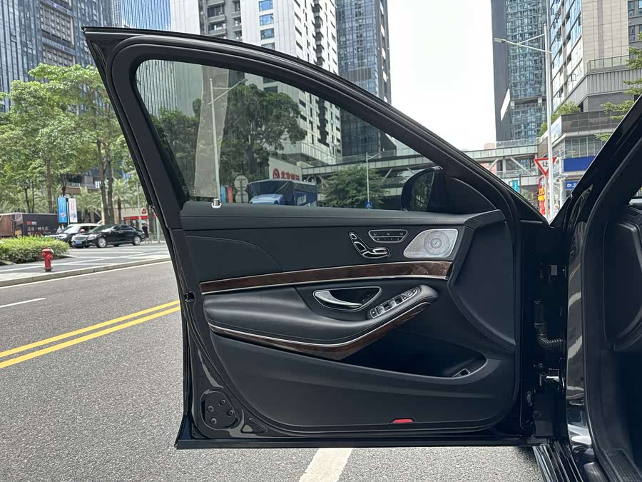 Mercedes-Benz S AMG 2014 изображение автомобиля #14