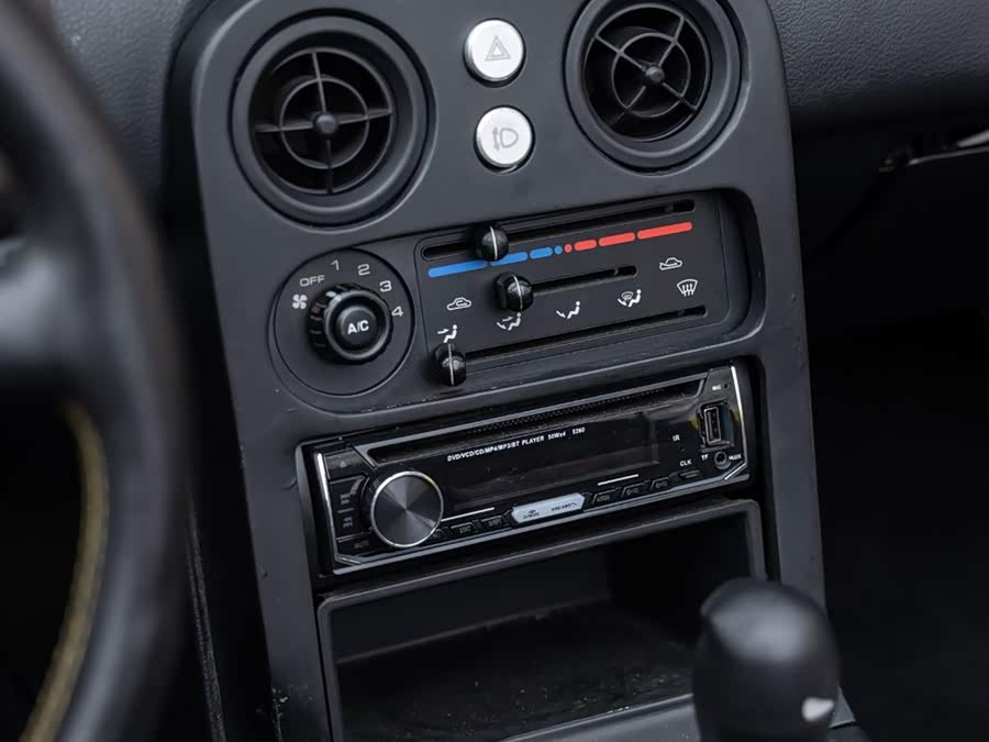 GEELY Monjaro MHEV 2009 car image #14