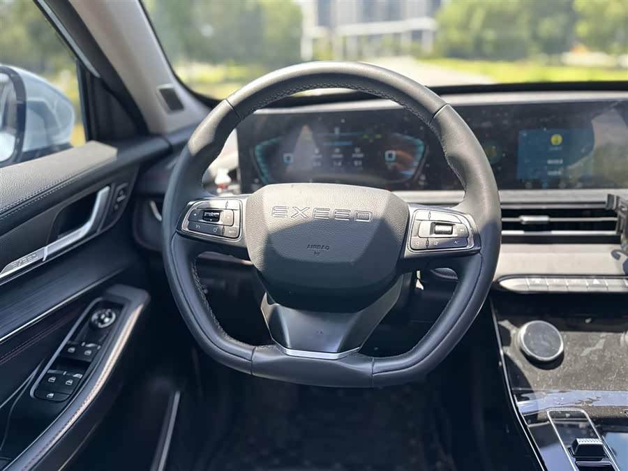 Exceed Chasing Wind C-DM 2022 صورة سيارة #14