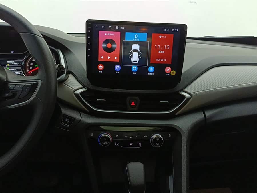 Chevrolet Orlando 2020 car image #14