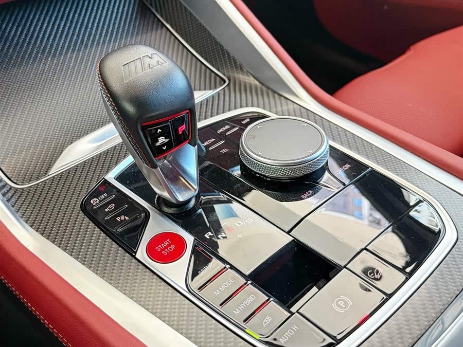 BMW XM 2024 car image #14