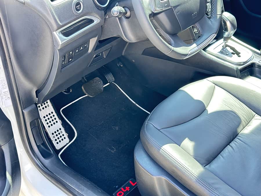 Citroen C4L 2015 car image #14