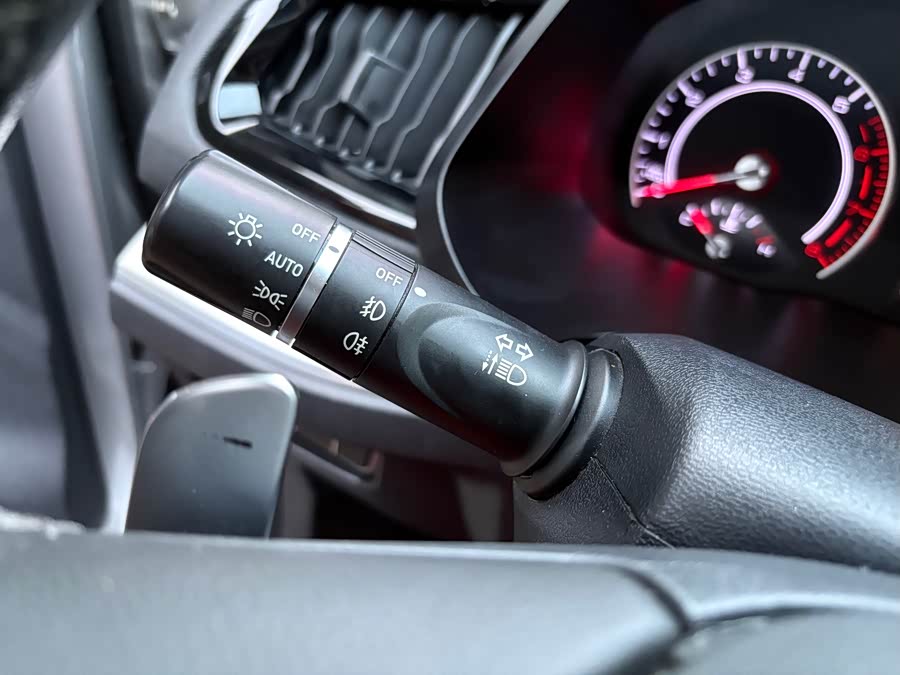 Haval H2s 2017 car image #14