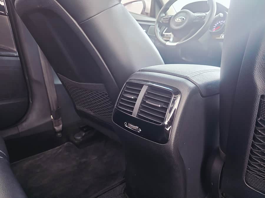 起亚 起亚K4 2015 汽车图片 #14