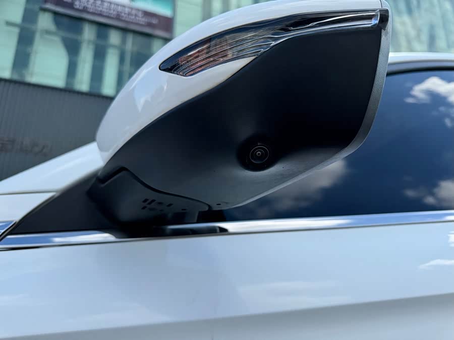 GEELY Emgrand 2024 car image #14