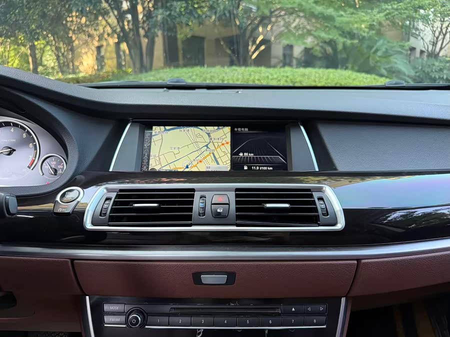 BMW 5 Series GT 2016 #14 BMW 5 Series GT 2016 immagine di auto #14