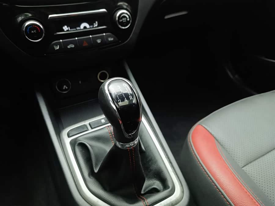 Changan Eado XT 2017 #14 Changan Eado XT 2017 изображение автомобиля #14