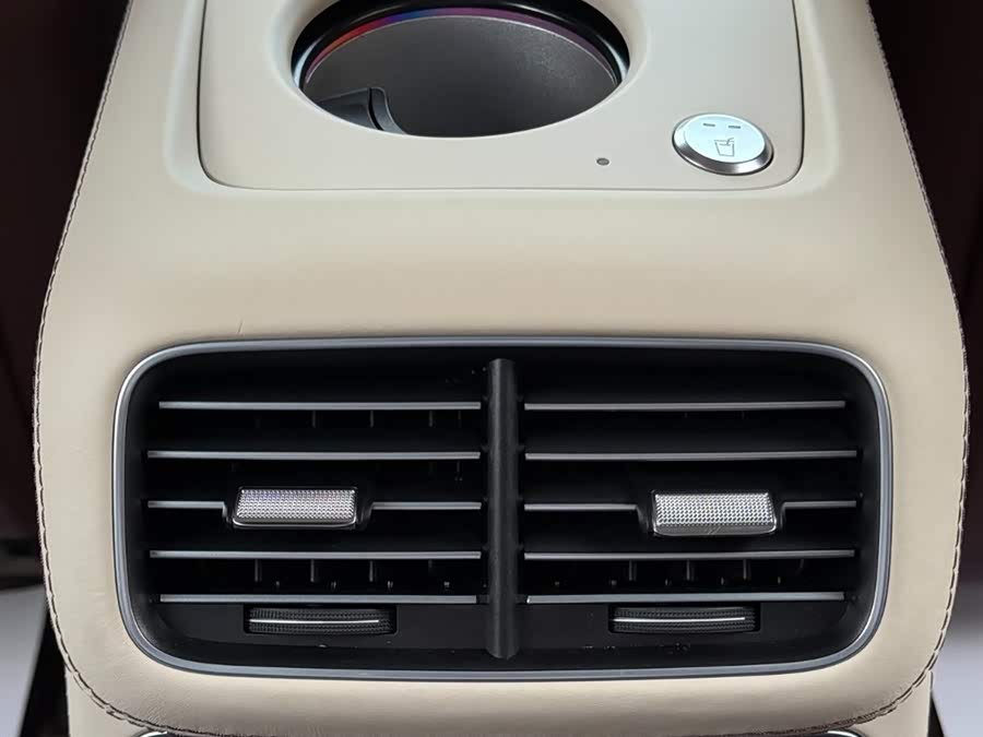 Mercedes-Benz Maybach GLS 2022 car image #14