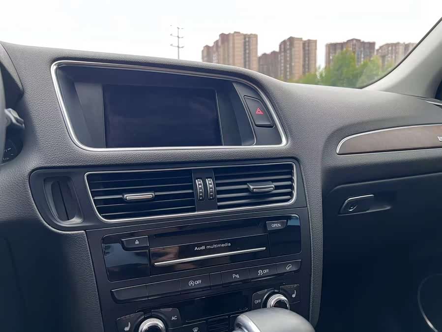 Audi Q5 2013 car image #14