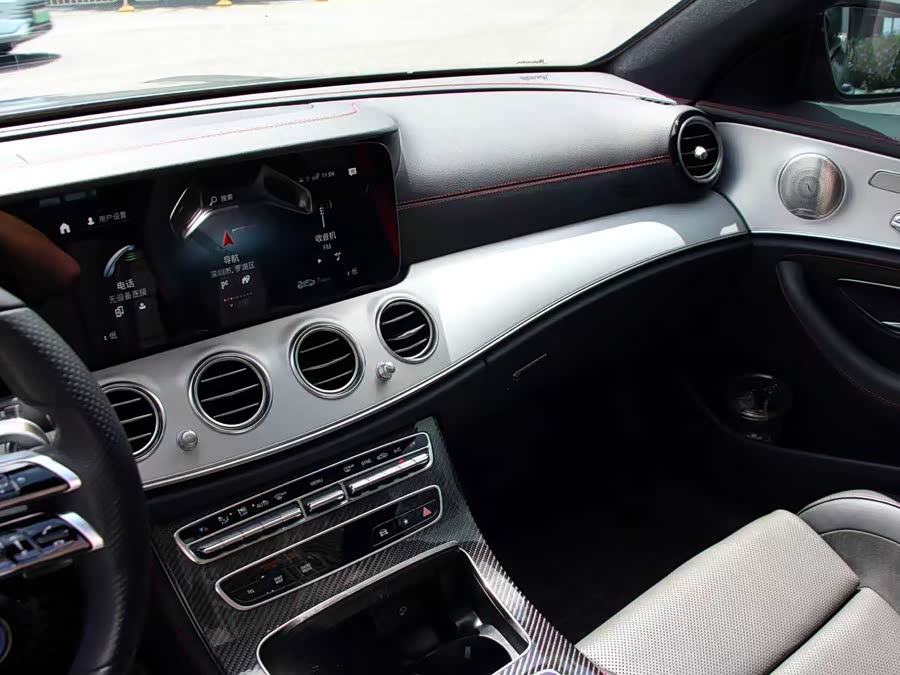 Mercedes-Benz E AMG 2022 immagine di auto #14