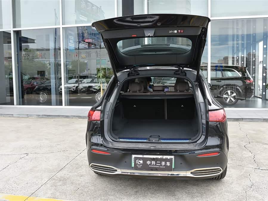 Mercedes-Benz EQE SUV 2025 car image #14