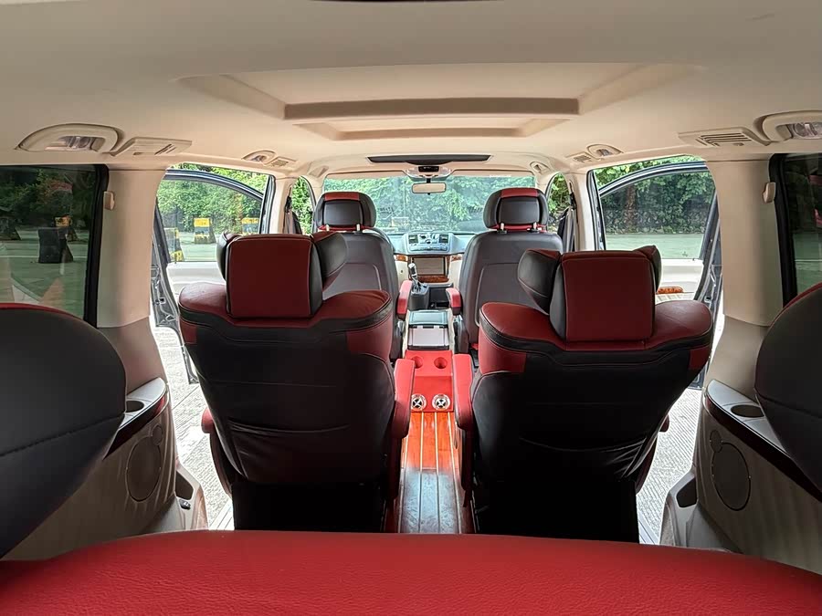 Mercedes-Benz Viano 2016 imagen de coche #14