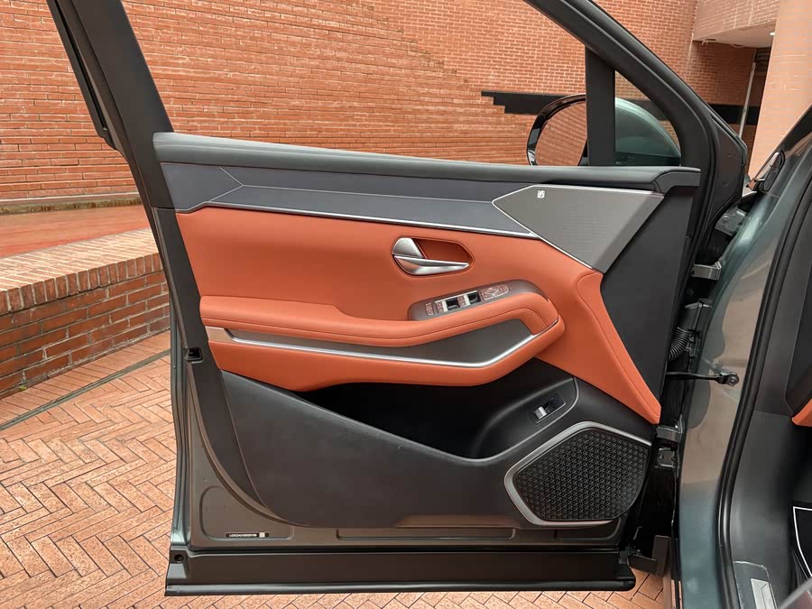 BYD Tang L 2025 #14 BYD Tang L 2025 immagine di auto #14