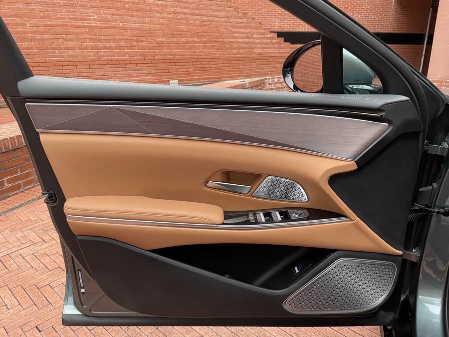 BYD HanL 2025 car image #14