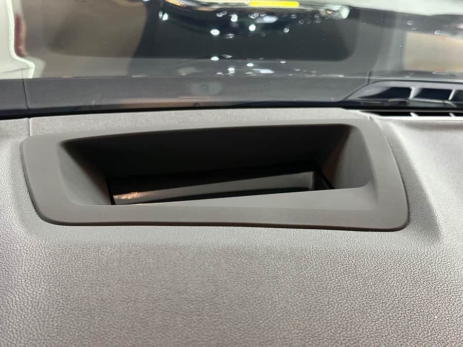 BMW X4 M 2024 car image #14