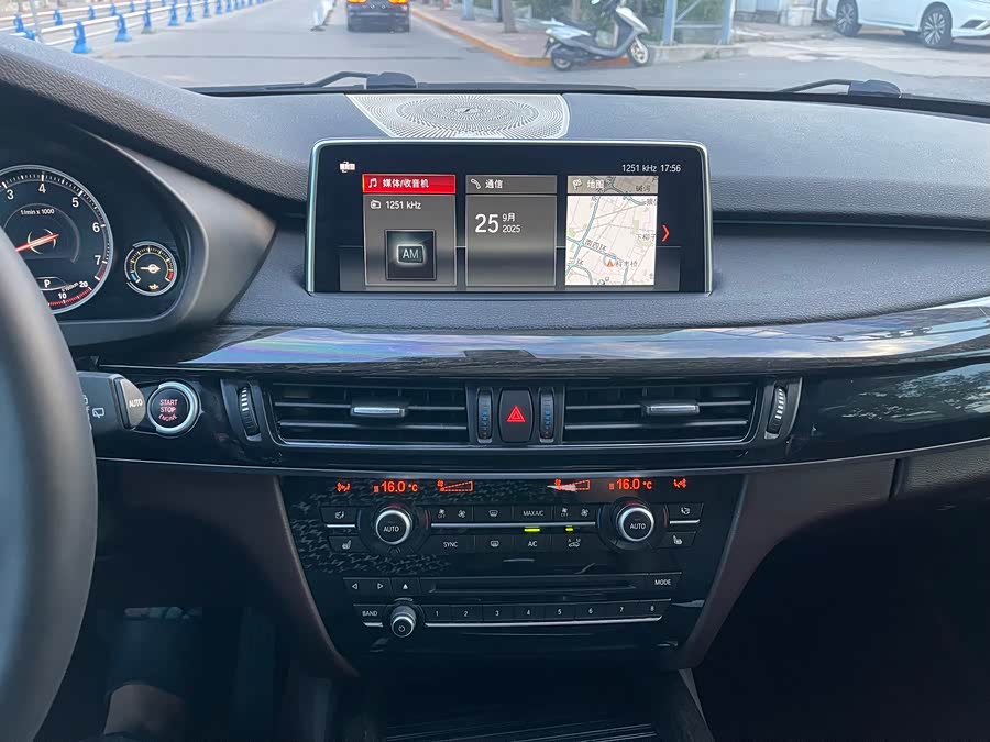 BMW X5 (Imported) 2018 immagine di auto #14