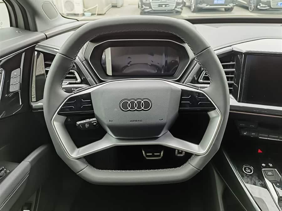 Audi Q4 e-tron 2022 imagem de carro #14