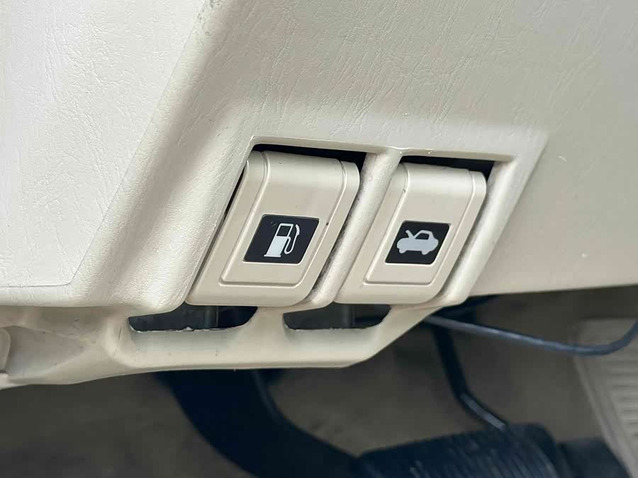 丰田 兰德酷路泽 2006 汽车图片 #14