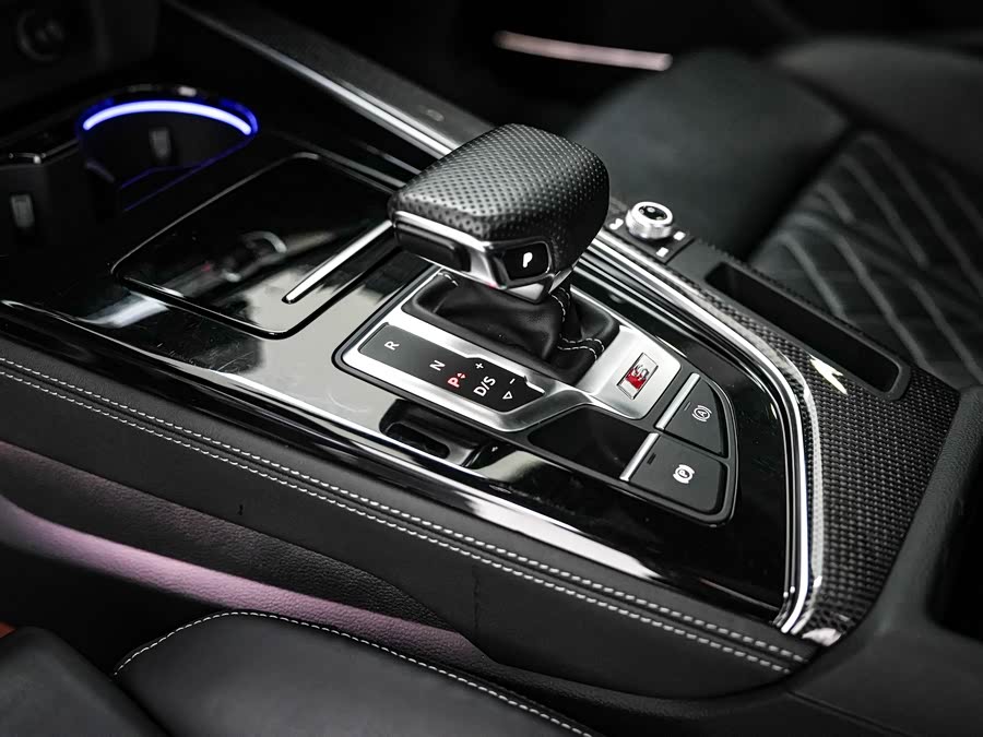 Audi S4 2023 صورة سيارة #14