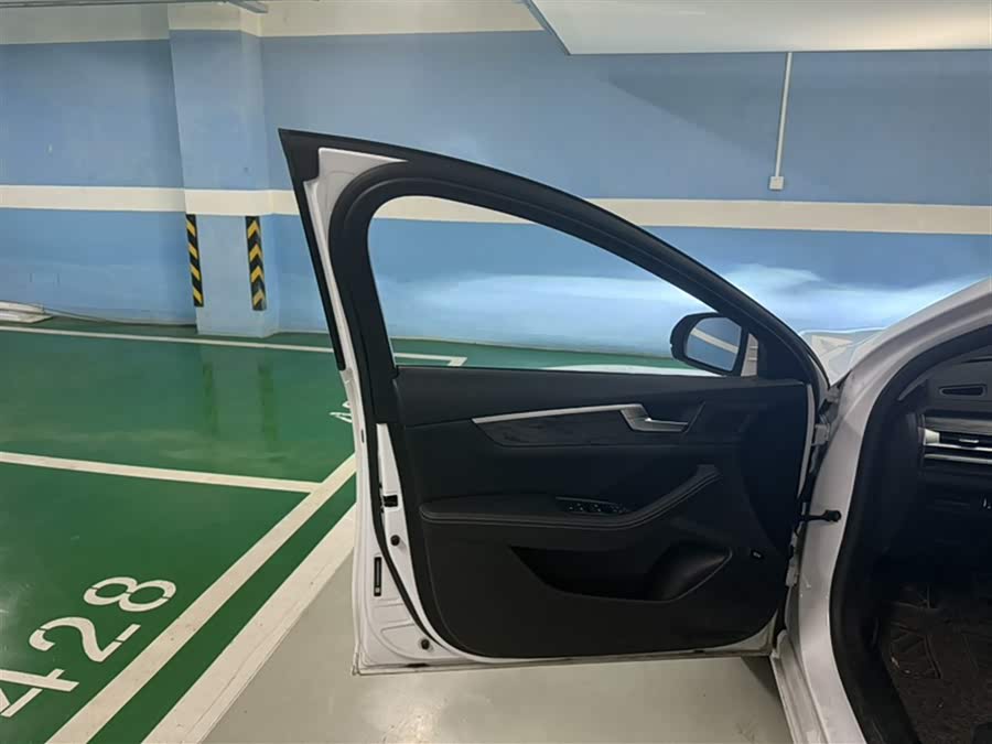 BYD Qin Pro New Energy 2019 #14 BYD Qin Pro New Energy 2019 car image #14