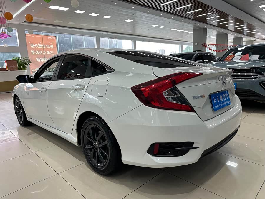 Honda Civic 2021 car image #14