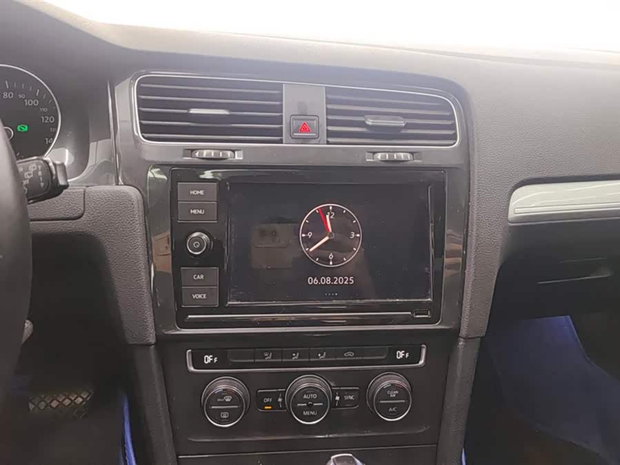 Volkswagen Golf Pure Electric 2021 imagen de coche #14