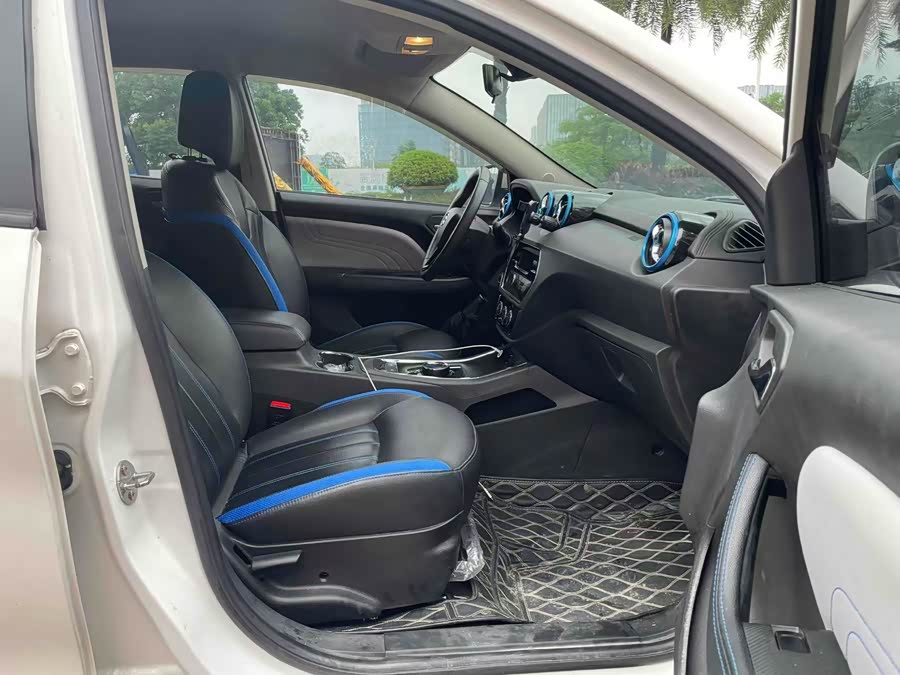 Soueast DX3 EV 2018 car image #14