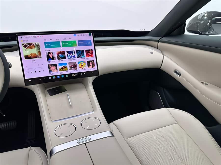 小米汽车 小米YU7 汽车图片 #14