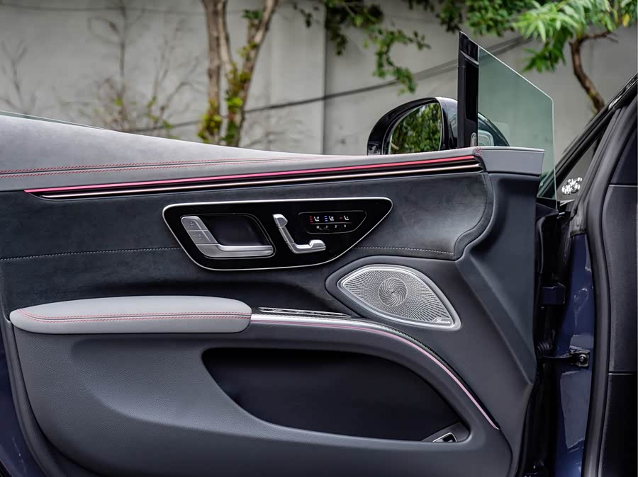 Mercedes-Benz EQS AMG 2024 #14 Mercedes-Benz EQS AMG 2024 car image #14