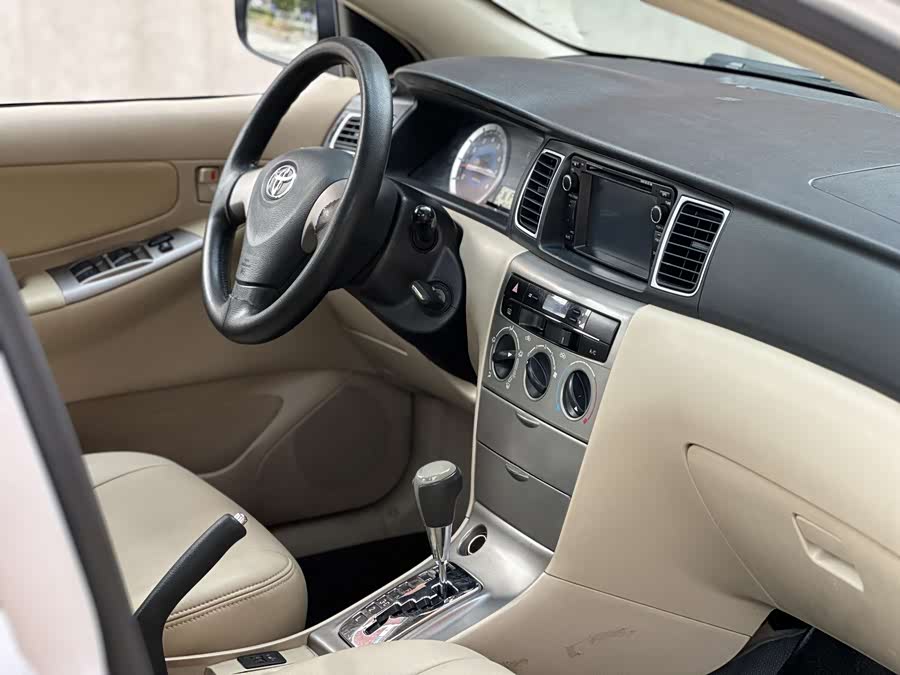 Toyota Reiz 2013 immagine di auto #14