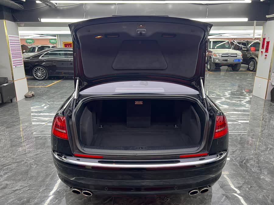 Audi S8 2008 car image #14