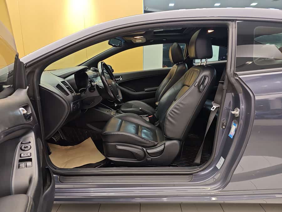 起亚 速迈 2014 汽车图片 #14