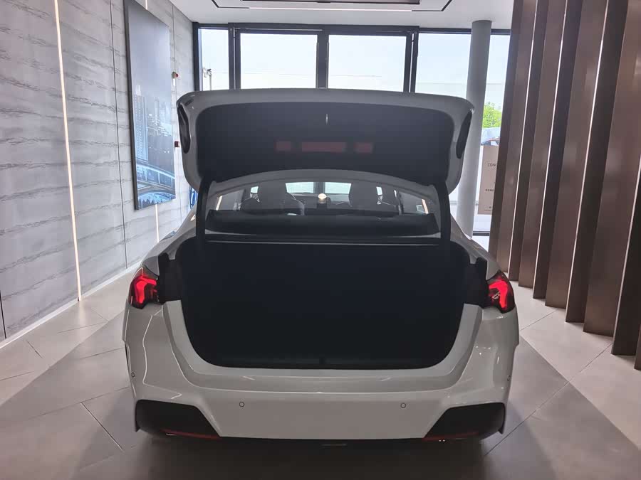 BMW 2 Series 2025 car image #14