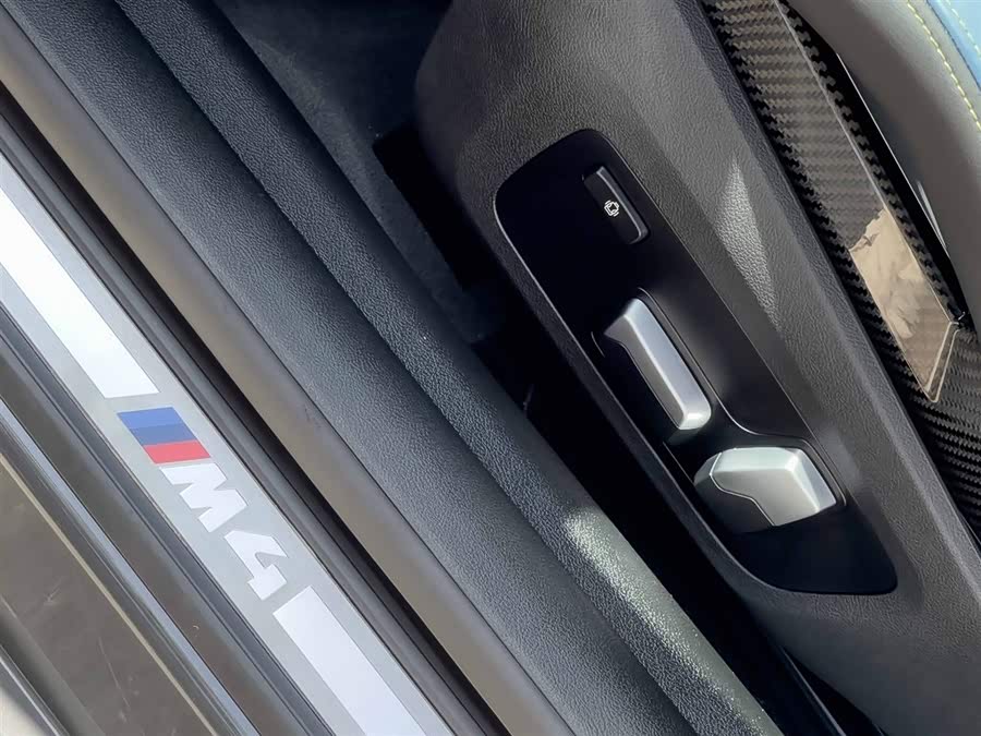 BMW M4 2024 imagem de carro #14