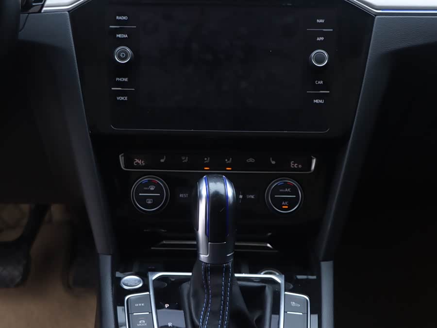 Volkswagen Variant New Energy 2019 صورة سيارة #14