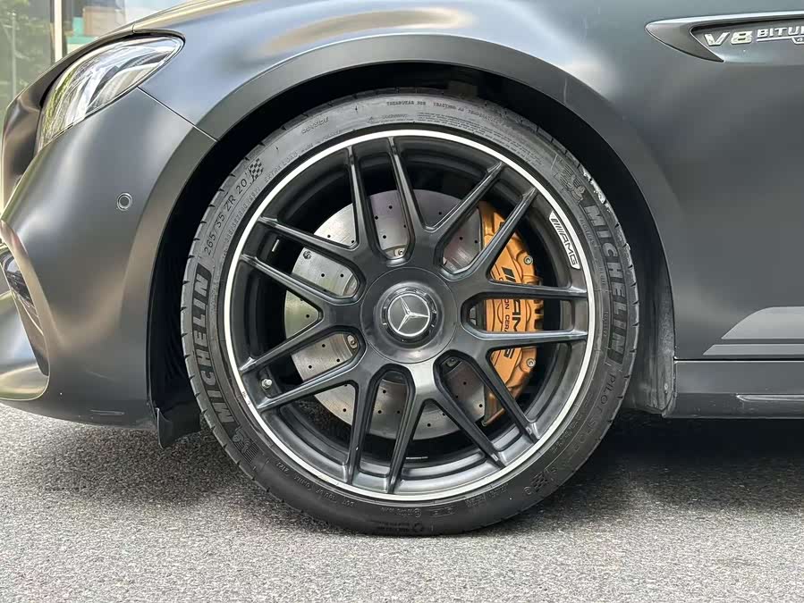 Mercedes-Benz E AMG 2018 immagine di auto #14