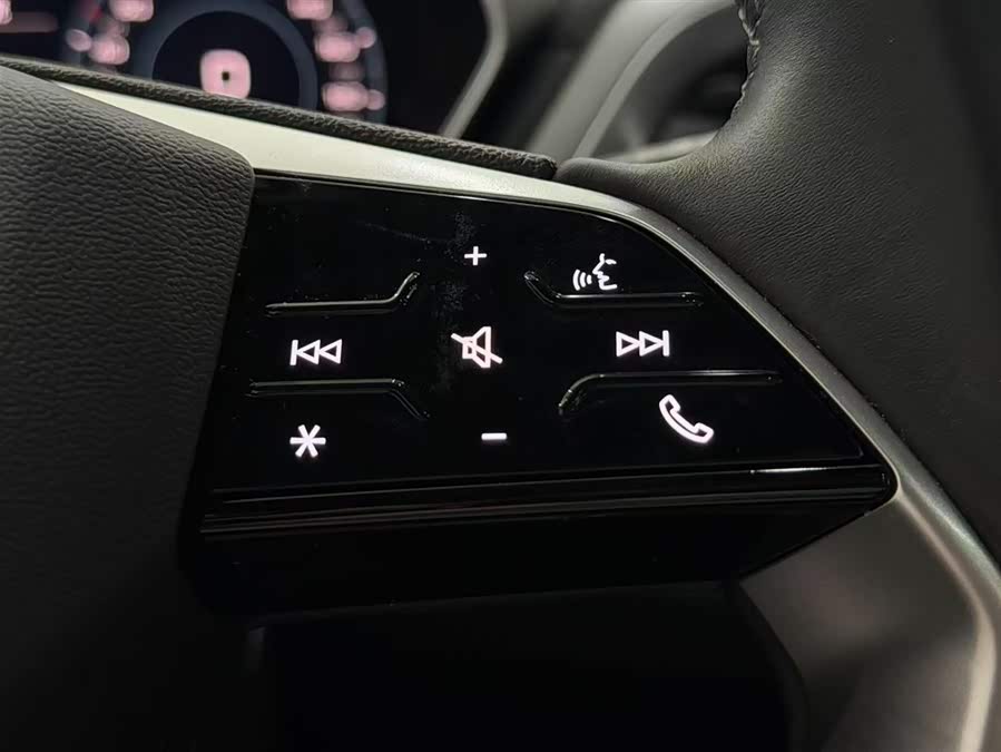 Audi Q4 e-tron 2024 immagine di auto #14