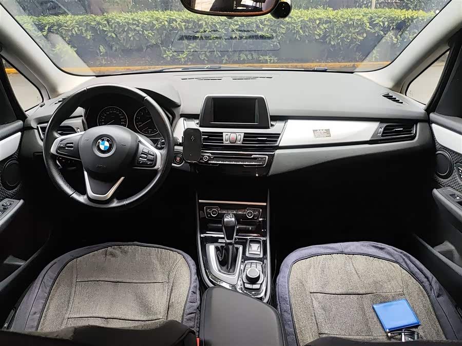 BMW 2 Series Gran Tourer 2015 car image #14