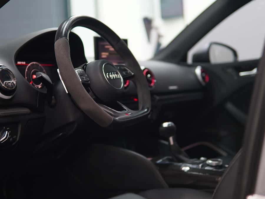 Audi RS 3 2017 car image #14