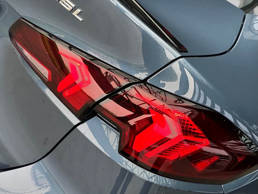 BMW 2 Series 2025 car image #14