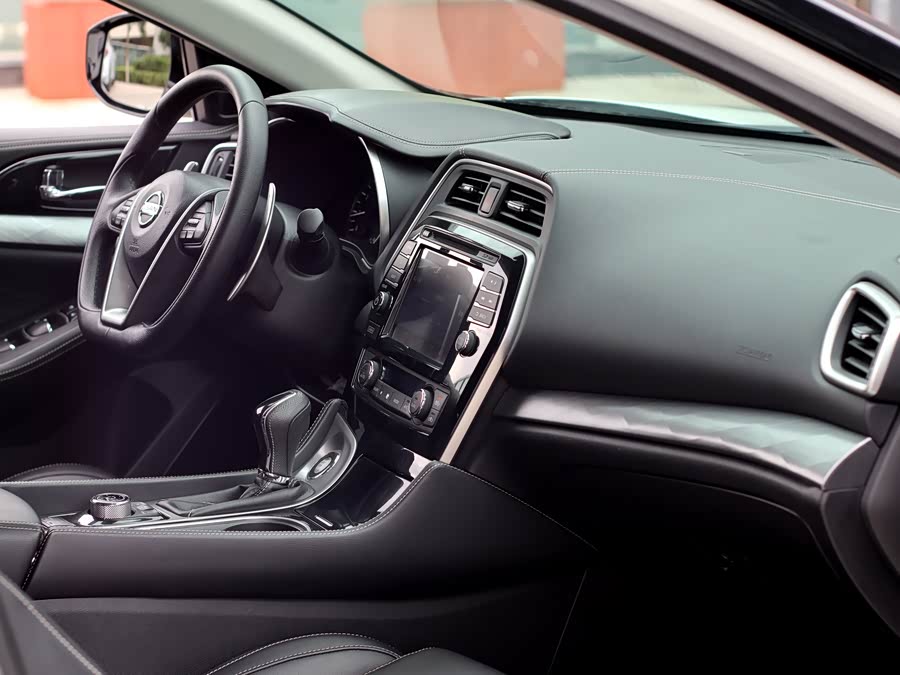 Nissan Maxima 2018 imagen de coche #14