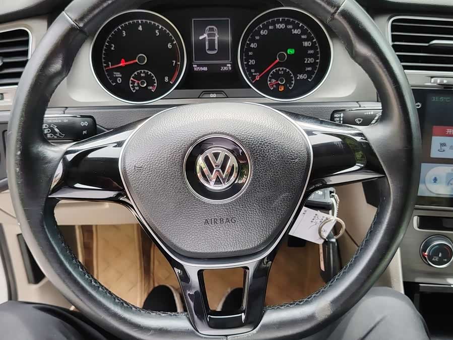 Volkswagen Golf 2015 car image #14