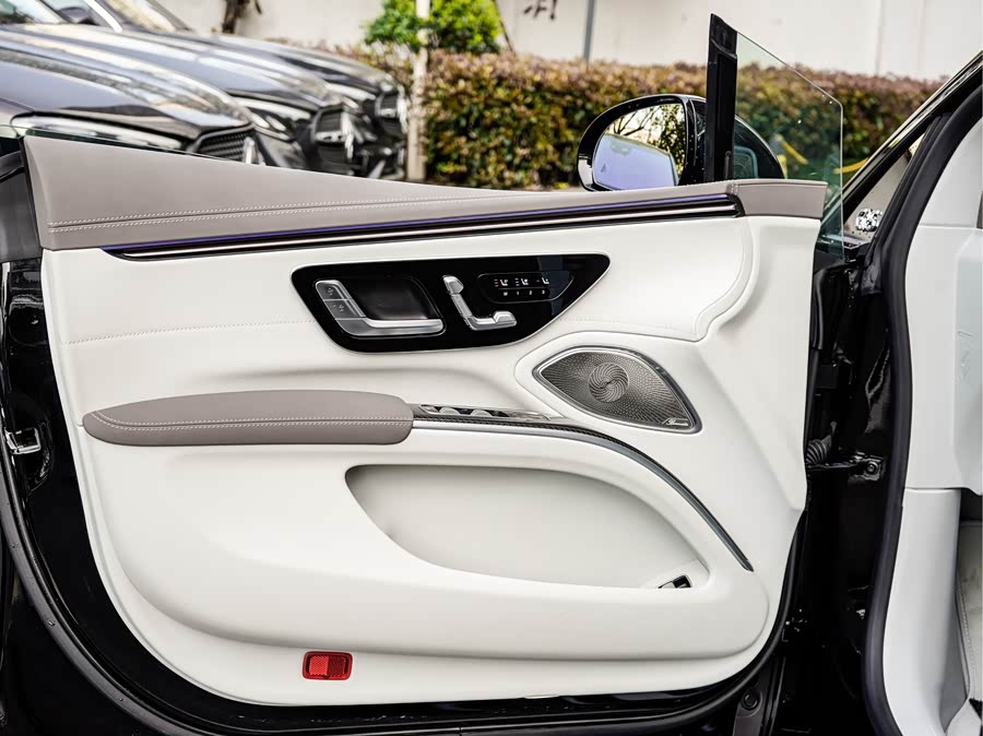 Mercedes-Benz EQS AMG 2023 #14 Mercedes-Benz EQS AMG 2023 car image #14