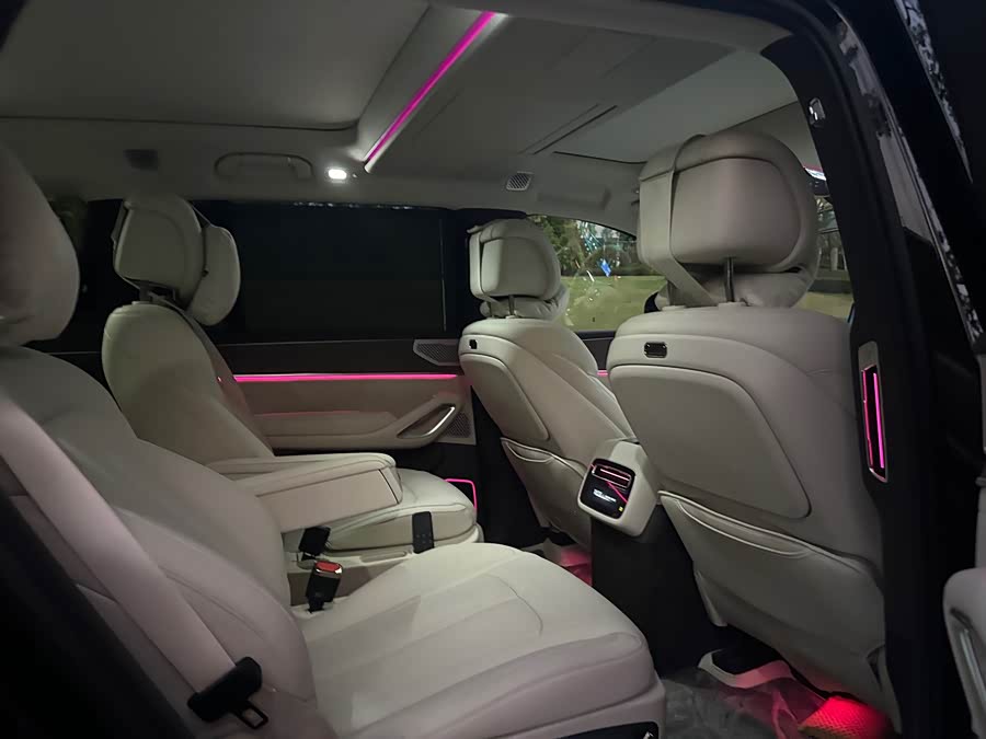 Denza N9 2025 #14 Denza N9 2025 car image #14