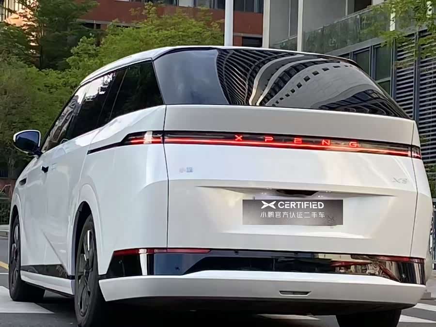 Xpeng X9 2024 immagine di auto #14