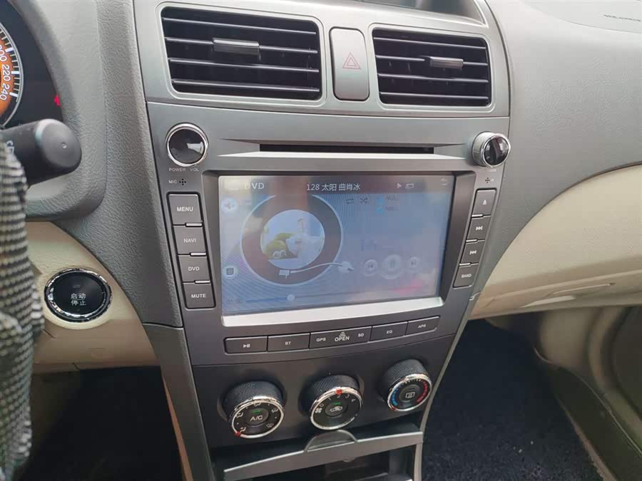 BYD L3 2013 immagine di auto #14